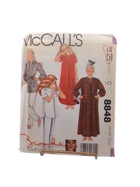 McCalls UNCUT Sewing Pattern 8848 Girls Robe Pajamas Nightgown Sizes 12-14 Brook